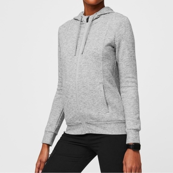 FIGS Women's Essential Hoodie size M comfort and warmth on shift New 👩🏻‍⚕️ - Picture 2 of 5
